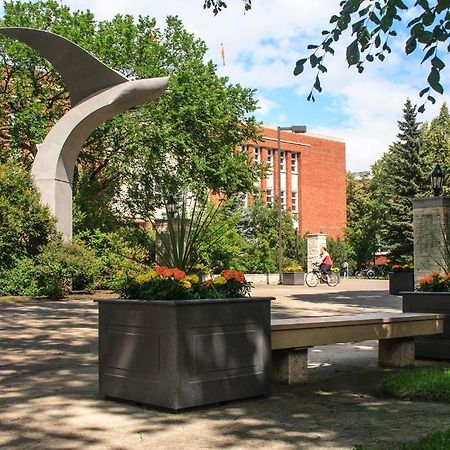 University Of Alberta - Accommodation Edmonton Eksteriør billede